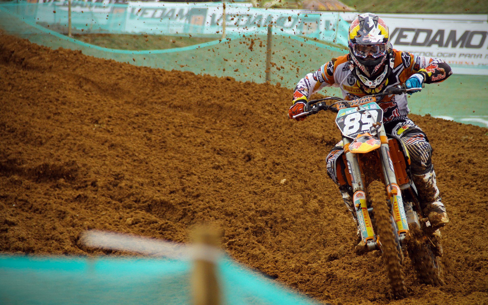 CBA球员用拼搏赢得掌声，cba篮球运动员