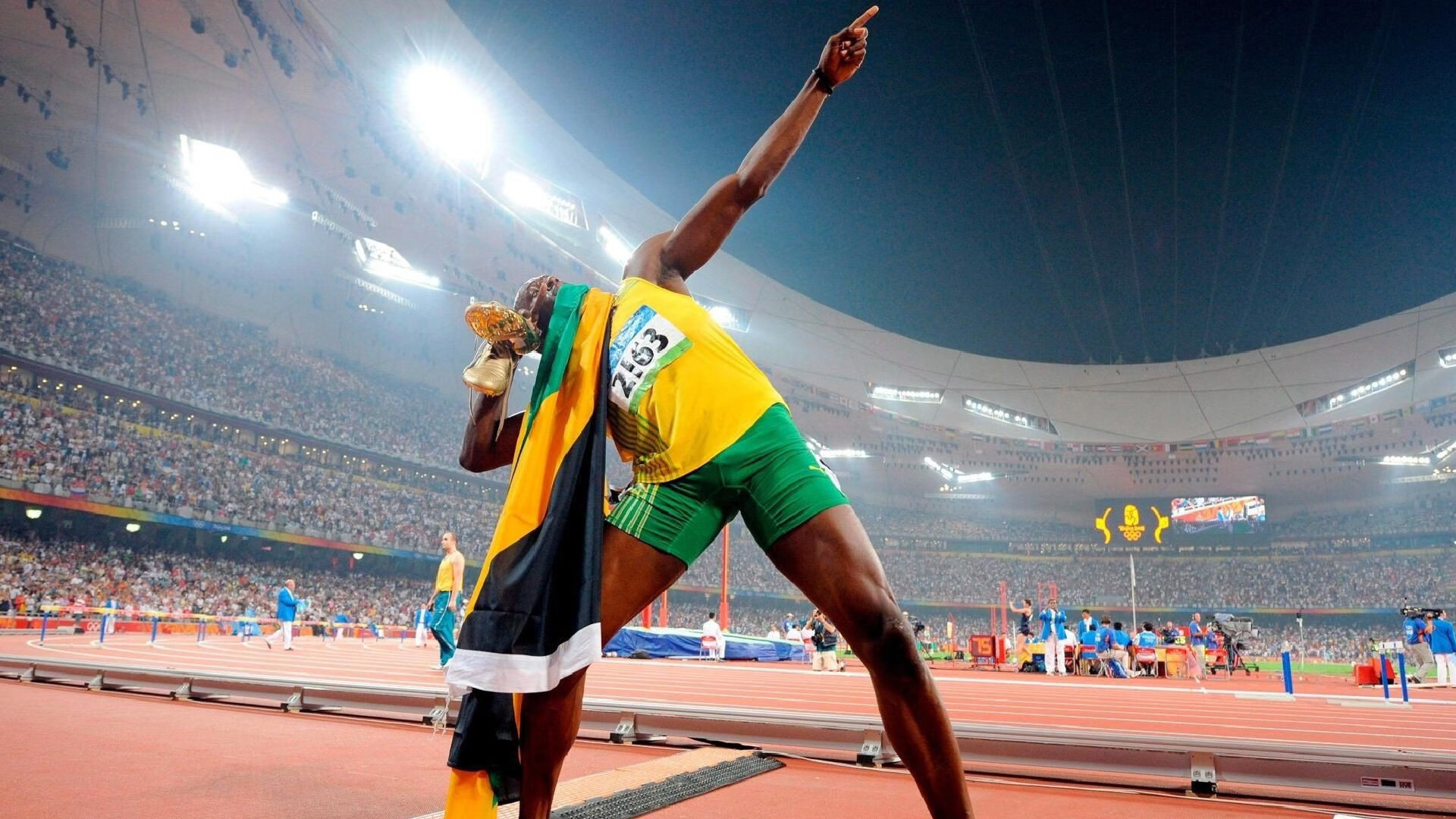 中国女篮用奋斗诠释荣耀,中国女篮事迹